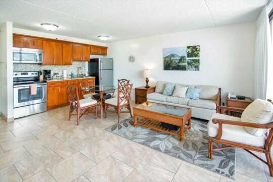 Deluxe Panoramic Mountain View Condo - 37Th Floor, Free Parking & Wifi Condo โฮโนลูลู ภายนอก รูปภาพ