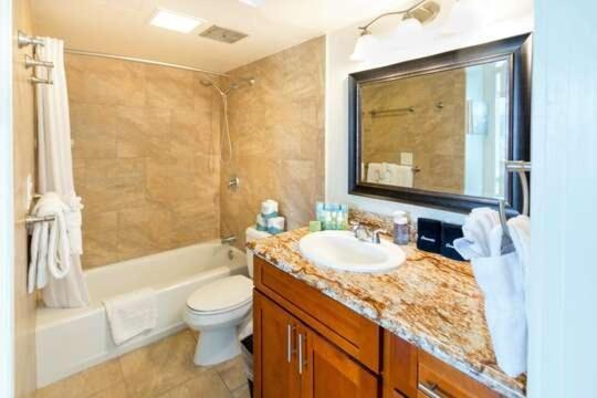 Deluxe Panoramic Mountain View Condo - 37Th Floor, Free Parking & Wifi Condo โฮโนลูลู ภายนอก รูปภาพ