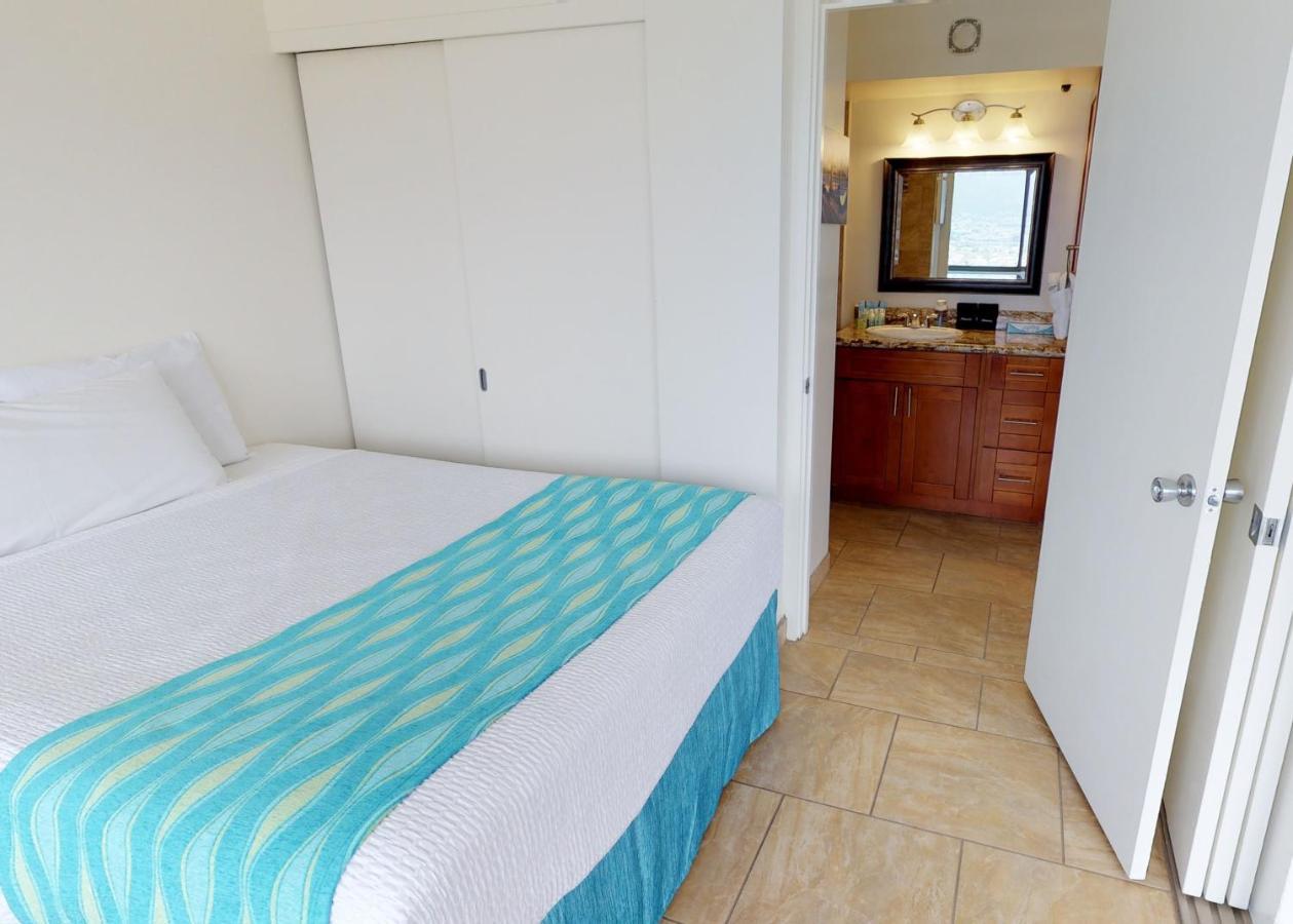 Deluxe Panoramic Mountain View Condo - 37Th Floor, Free Parking & Wifi Condo โฮโนลูลู ภายนอก รูปภาพ