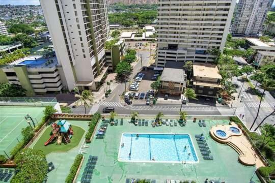 Deluxe Panoramic Mountain View Condo - 37Th Floor, Free Parking & Wifi Condo โฮโนลูลู ภายนอก รูปภาพ